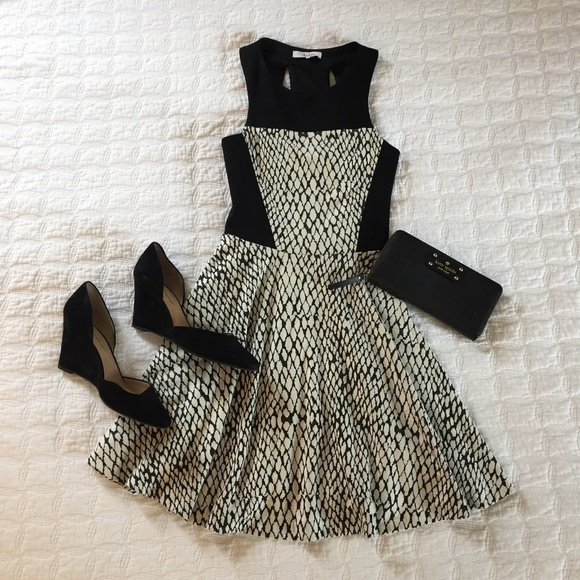 Parker | Open Back Dress | Extra Small - Picture 1 of 3